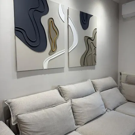 Homey Luxury 2 Bedroom